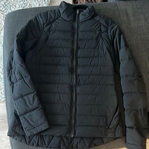 Lululemon puffy jacket black size 12